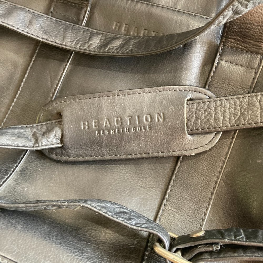 Kenneth Cole Reaction Leather Briefcase - Picture 4 of 5